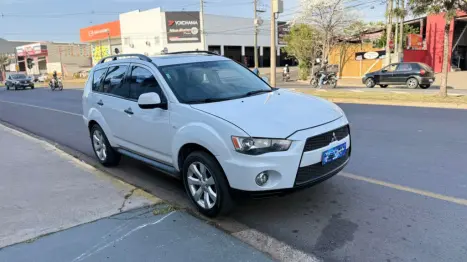 MITSUBISHI Outlander 2.0 16V 4P HPE AUTOMTICO, Foto 2