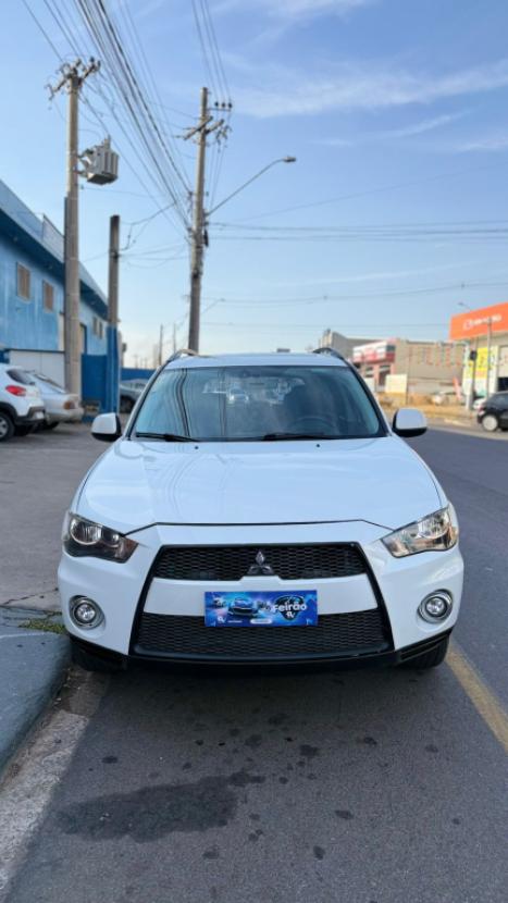 MITSUBISHI Outlander 2.0 16V 4P HPE AUTOMTICO, Foto 7