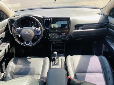 MITSUBISHI Outlander , Foto 7