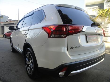 MITSUBISHI Outlander 2.0 16V 4P AUTOMTICO, Foto 3