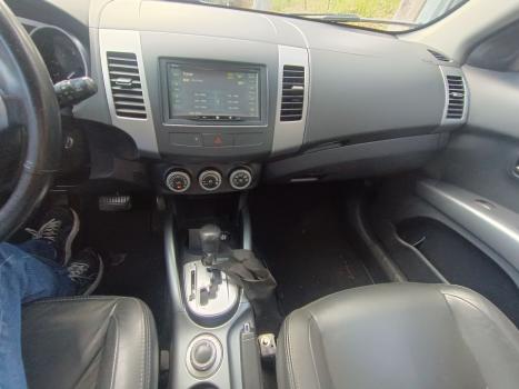 MITSUBISHI Outlander 3.0 V6 24V 4P GT 4X4 AUTOMTICO, Foto 5