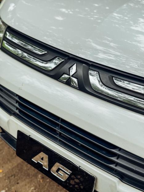 MITSUBISHI Outlander 2.0 16V 4P AUTOM�TICO, Foto 4