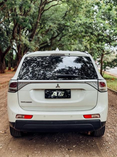 MITSUBISHI Outlander 2.0 16V 4P AUTOM�TICO, Foto 13