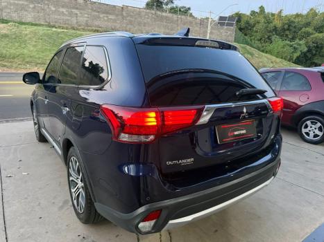 MITSUBISHI Outlander 3.0 V6 24V 4P GT 4X4 AUTOM�TICO, Foto 5