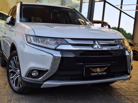 MITSUBISHI Outlander 2.2 16V 4P 4X4 DIESEL AUTOM�TICO, Foto 4