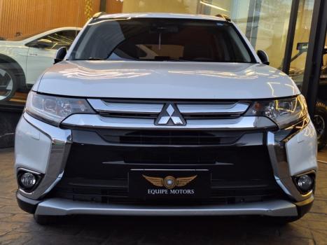 MITSUBISHI Outlander 2.2 16V 4P 4X4 DIESEL AUTOM�TICO, Foto 5