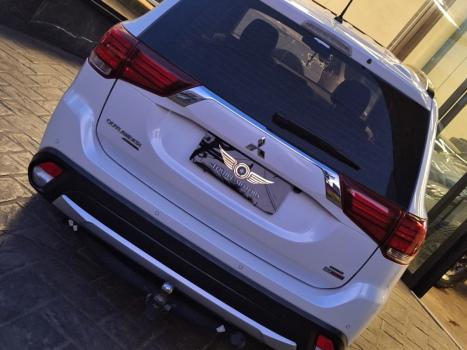 MITSUBISHI Outlander 2.2 16V 4P 4X4 DIESEL AUTOM�TICO, Foto 10