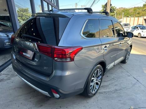 MITSUBISHI Outlander 3.0 V6 24V 4P GT4 4X4 AUTOM�TICO, Foto 3