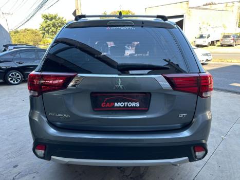 MITSUBISHI Outlander 3.0 V6 24V 4P GT4 4X4 AUTOM�TICO, Foto 4
