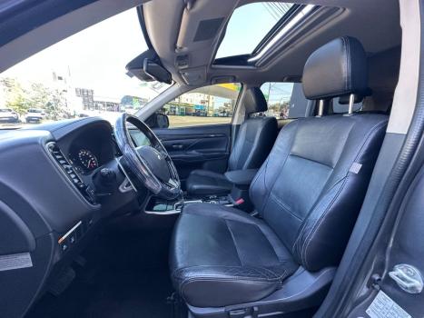 MITSUBISHI Outlander 3.0 V6 24V 4P GT4 4X4 AUTOM�TICO, Foto 7