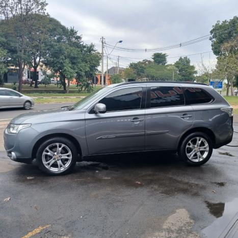MITSUBISHI Outlander 2.0 16V 4P AUTOMÁTICO, Foto 4
