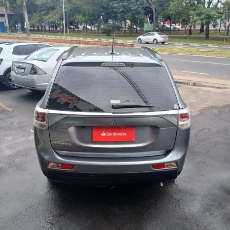MITSUBISHI Outlander 2.0 16V 4P AUTOMÁTICO, Foto 6
