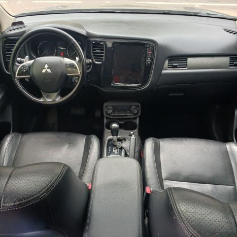 MITSUBISHI Outlander 2.0 16V 4P AUTOMÁTICO, Foto 9