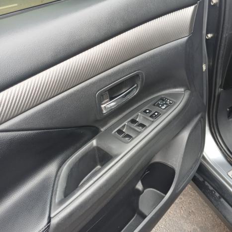 MITSUBISHI Outlander 2.0 16V 4P AUTOMÁTICO, Foto 13