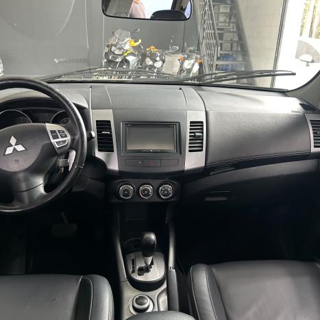 MITSUBISHI Outlander 3.0 V6 24V 4P 4X4 AUTOM�TICO, Foto 8