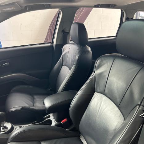 MITSUBISHI Outlander 3.0 V6 24V 4P 4X4 AUTOM�TICO, Foto 10