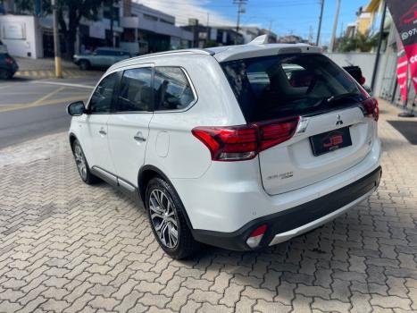 MITSUBISHI Outlander 3.0 V6 24V 4P GT 4X4 AUTOMÁTICO, Foto 5