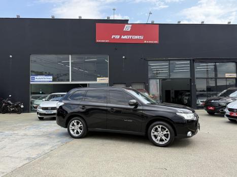 MITSUBISHI Outlander 2.0 16V 4P AUTOMÁTICO, Foto 4