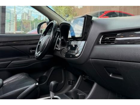 MITSUBISHI Outlander 2.2 16V 4P 4X4 DIESEL AUTOMÁTICO, Foto 9