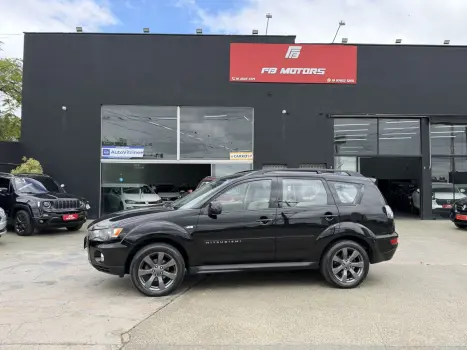 MITSUBISHI Outlander 3.0 V6 24V 4P GT 4X4 AUTOMÁTICO, Foto 3