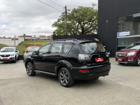 MITSUBISHI Outlander 3.0 V6 24V 4P GT 4X4 AUTOMÁTICO, Foto 6