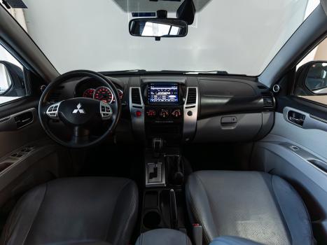 MITSUBISHI Pajero Dakar 3.2 16V 4P HPE 4X4  7 LUGARES TURBO INTECOOLER DIESEL AUTOMTICO, Foto 10