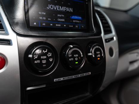 MITSUBISHI Pajero Dakar 3.2 16V 4P HPE 4X4  7 LUGARES TURBO INTECOOLER DIESEL AUTOMTICO, Foto 18