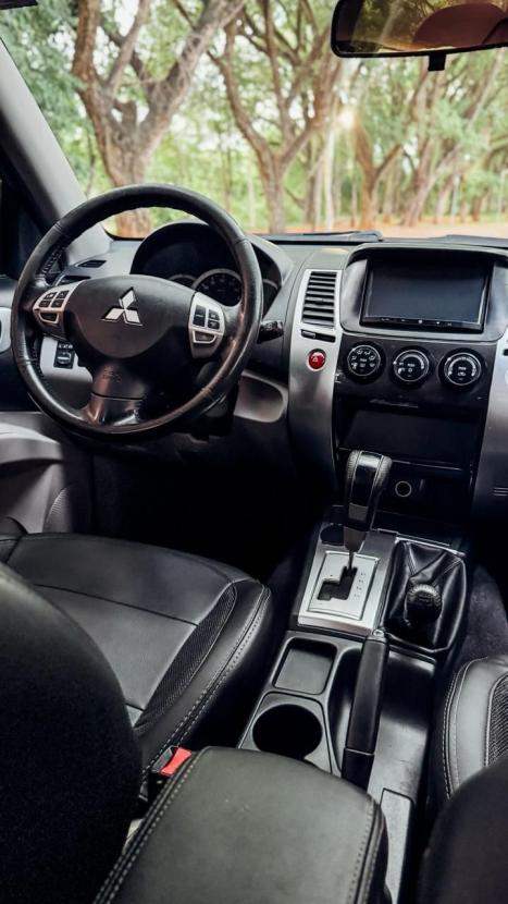 MITSUBISHI Pajero Dakar 3.2 16V 4P HPE 4X4  7 LUGARES TURBO INTECOOLER DIESEL AUTOMTICO, Foto 7