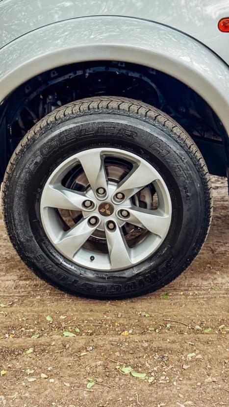 MITSUBISHI Pajero Dakar 3.2 16V 4P HPE 4X4  7 LUGARES TURBO INTECOOLER DIESEL AUTOMTICO, Foto 17