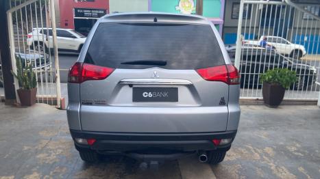 MITSUBISHI Pajero Dakar 3.2 16V 4P HPE S 4X4 TURBO DIESEL INTECOOLER 7 LUGARES AUTOMTICO, Foto 4