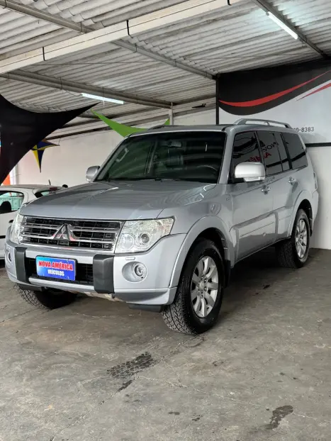 MITSUBISHI Pajero Full 3.8 V6 24V 4P 4X4 AUTOMTICO, Foto 3