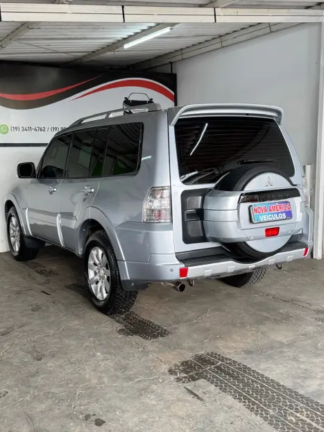 MITSUBISHI Pajero Full 3.8 V6 24V 4P 4X4 AUTOMTICO, Foto 4