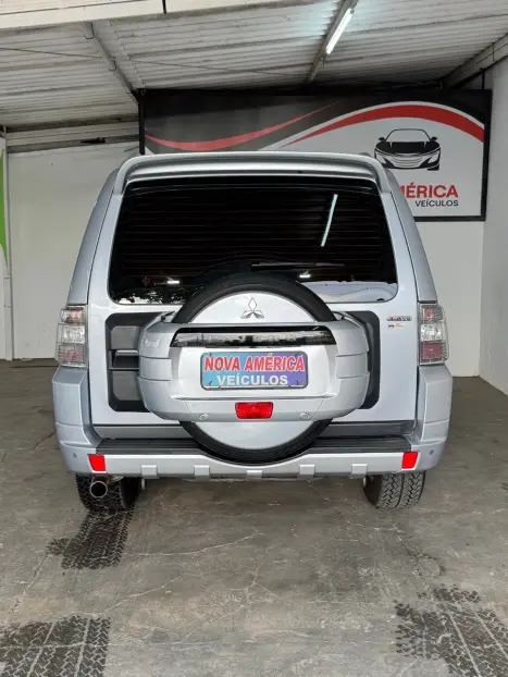 MITSUBISHI Pajero Full 3.8 V6 24V 4P 4X4 AUTOMTICO, Foto 5