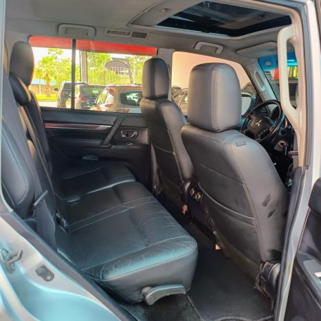 MITSUBISHI Pajero Full 3.2 16V 4P HPE 4X4 TURBO DIESEL INTERCOOLER AUTOM�TICO, Foto 9