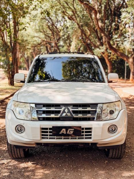 MITSUBISHI Pajero Full 3.8 V6 24V 4P HPE 4X4 AUTOM�TICO, Foto 3