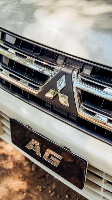 MITSUBISHI Pajero Full 3.8 V6 24V 4P HPE 4X4 AUTOM�TICO, Foto 6
