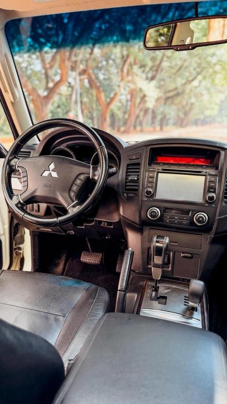 MITSUBISHI Pajero Full 3.8 V6 24V 4P HPE 4X4 AUTOM�TICO, Foto 7
