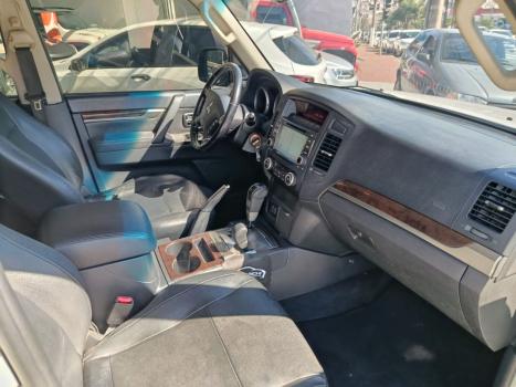 MITSUBISHI Pajero Full 3.8 V6 24V HPE 4X4 AUTOM�TICO, Foto 11