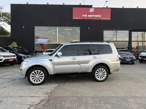 MITSUBISHI Pajero Full 3.2 16V 4P HPE 4X4 TURBO DIESEL INTERCOOLER AUTOMÁTICO, Foto 3