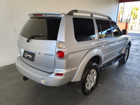MITSUBISHI Pajero Sport 3.5 V6 24V 4P 4X4 HPE FLEX AUTOM�TICO, Foto 4