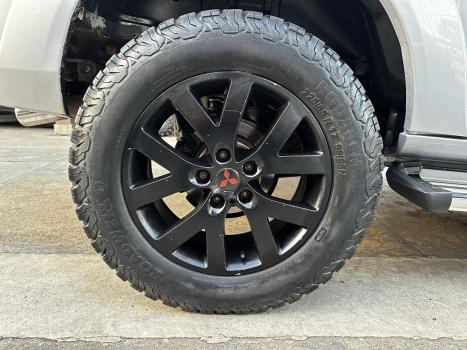 MITSUBISHI Pajero TR4 2.0 16V 4P 4X4 FLEX, Foto 8