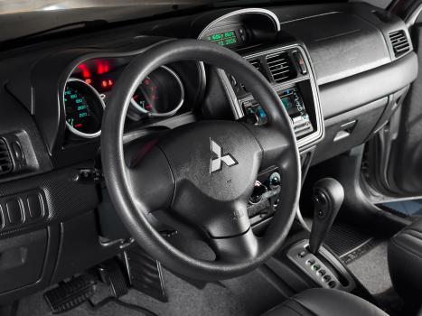 MITSUBISHI Pajero TR4 2.0 16V 4P, Foto 11