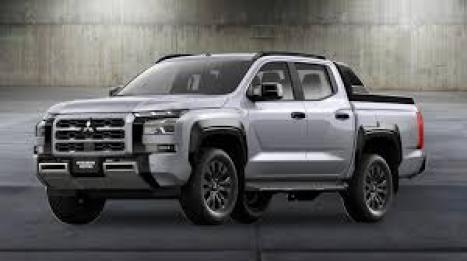 MITSUBISHI Triton 2.4 KATANA BITURBO DIESEL CABINE DUPLA 4X4 AUTOM�TICO, Foto 1