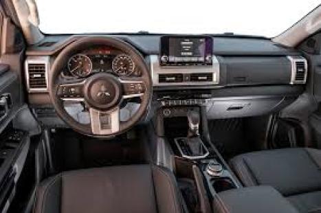 MITSUBISHI Triton 2.4 KATANA BITURBO DIESEL CABINE DUPLA 4X4 AUTOM�TICO, Foto 5