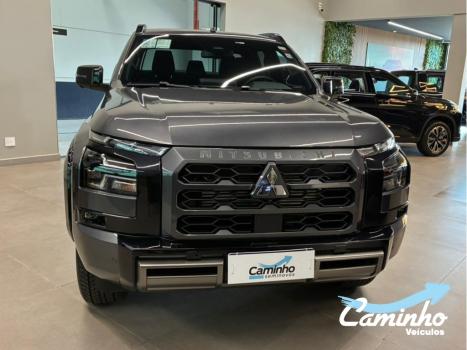 MITSUBISHI Triton 2.4 KATANA BITURBO DIESEL CABINE DUPLA 4X4 AUTOM�TICO, Foto 2