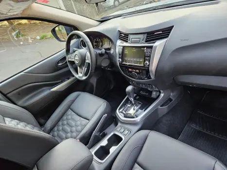 NISSAN Frontier 2.3 16V XE 4X4 CABINE DUPLA BI-TURBO DIESEL AUTOMTICO, Foto 8