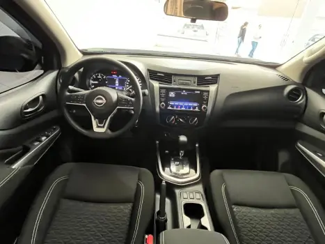 NISSAN Frontier 2.3 ATTACK CABINE DUPLA 4X4 BI-TURBO DIESEL AUTOMÁTICO, Foto 13 NISSAN Frontier 2.3 ATTACK CABINE DUPLA 4X4 BI-TURBO DIESEL AUTOMÁTICO, Foto 13