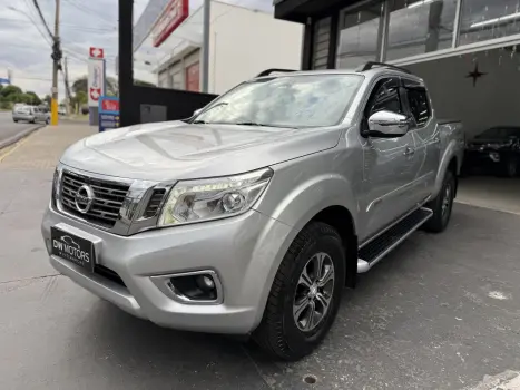 NISSAN Frontier 2.3 16V XE 4X4 CABINE DUPLA BI-TURBO DIESEL AUTOMTICO, Foto 3