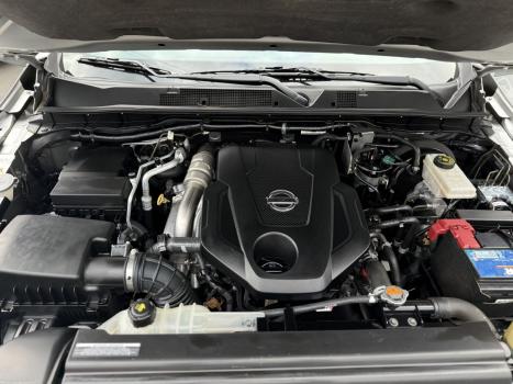NISSAN Frontier 2.3 16V XE 4X4 CABINE DUPLA BI-TURBO DIESEL AUTOMTICO, Foto 23