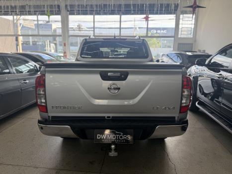NISSAN Frontier 2.3 16V LE 4X4 CABINE DUPLA BI-TURBO DIESEL AUTOMTICO, Foto 9